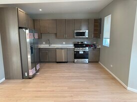 3404 N Lavergne Ave, Unit 2 in Chicago, IL - Building Photo