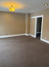 7007 Fullerton Ave in Cleveland, OH - Building Photo - Building Photo