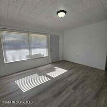 632 Capital Ave in Leakesville, MS - Building Photo - Building Photo