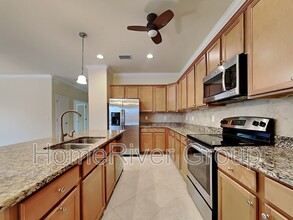 3658 Treasure Cove Ct in Naples, FL - Foto de edificio - Building Photo