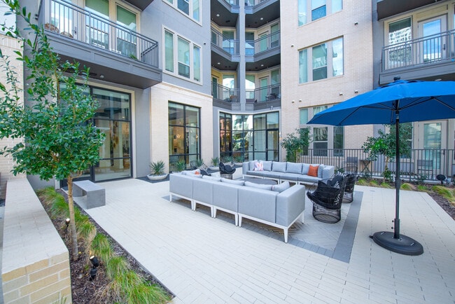 Burnett Lofts in Fort Worth, TX - Building Photo - Building Photo