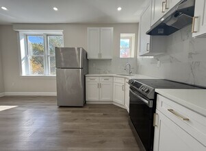 6900 Cedar Park Ave in Philadelphia, PA - Building Photo - Building Photo