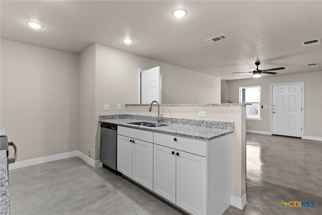property at 803 Meadow Cir