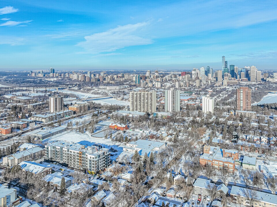 Ebenezer I in Edmonton, AB - Building Photo