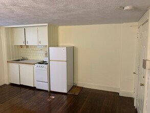 88 Myrtle St, Unit 2 in Boston, MA - Building Photo - Building Photo