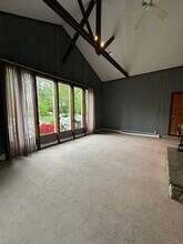 19 Baldwin Rd in Norwalk, CT - Building Photo - Building Photo