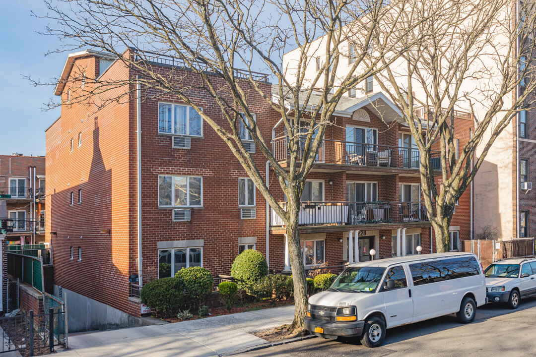 228 74th St in Brooklyn, NY - Building Photo