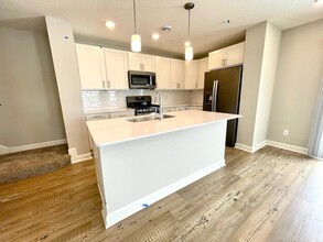 10948 Yalta St NE in Blaine, MN - Building Photo - Building Photo