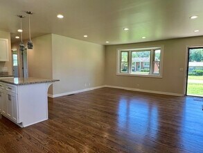 117 Gates Dr in Hendersonville, TN - Foto de edificio - Building Photo