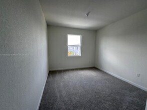 18413 SW 1st St in Pembroke Pines, FL - Building Photo - Building Photo