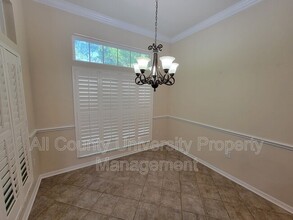 8590 SW 10th Rd in Gainesville, FL - Building Photo - Building Photo