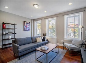 333 C St SE, Unit 2 in Washington, DC - Building Photo