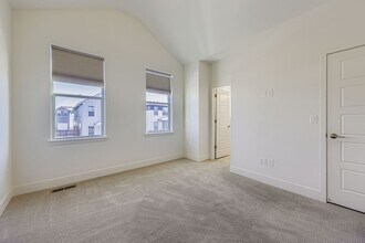 2234 Central Pk Wy in Superior, CO - Foto de edificio - Building Photo