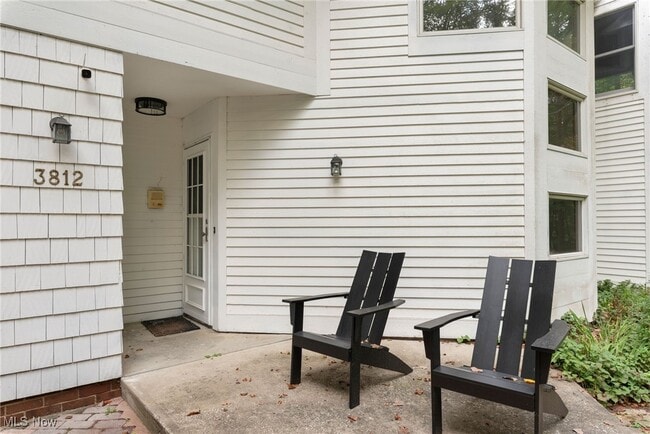property at 3812 Ellendale Rd