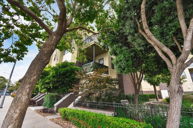 1107 66th St in Oakland, CA - Building Photo - Building Photo