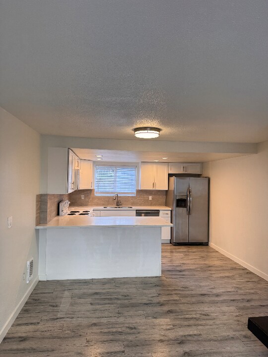 13731 32nd Ave NE in Seattle, WA - Foto de edificio