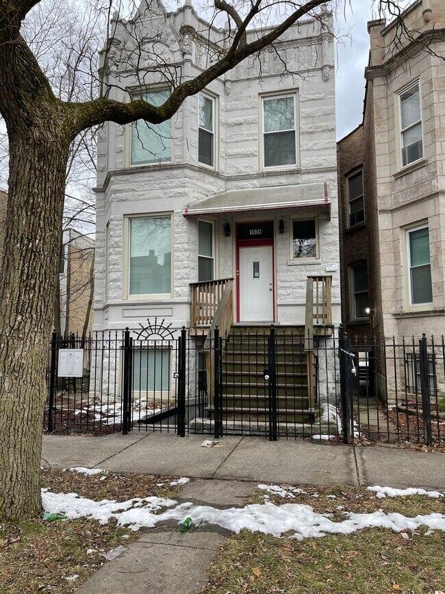 1826 S Hamlin Ave-Unit -G in Chicago, IL - Building Photo - Building Photo