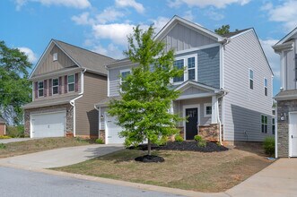 109 Magnolia St in Reidville, SC - Building Photo - Building Photo