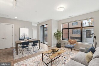 911 2nd St NE in Washington, DC - Building Photo - Building Photo