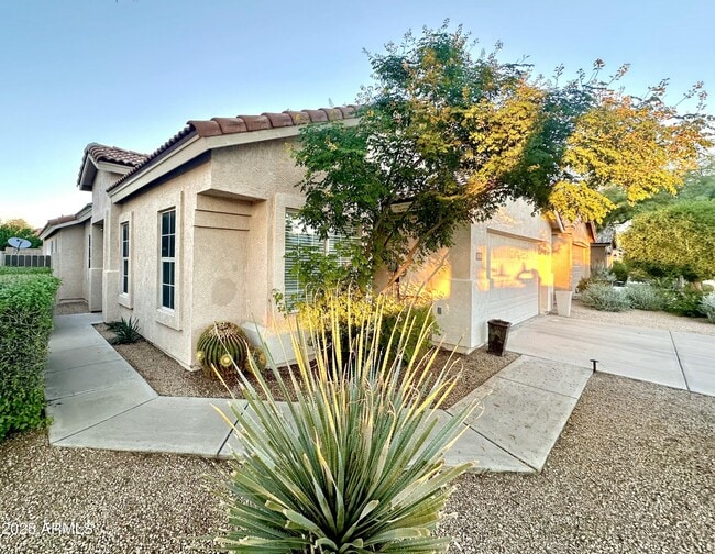 4256 E Chaparosa Way in Cave Creek, AZ - Building Photo - Building Photo