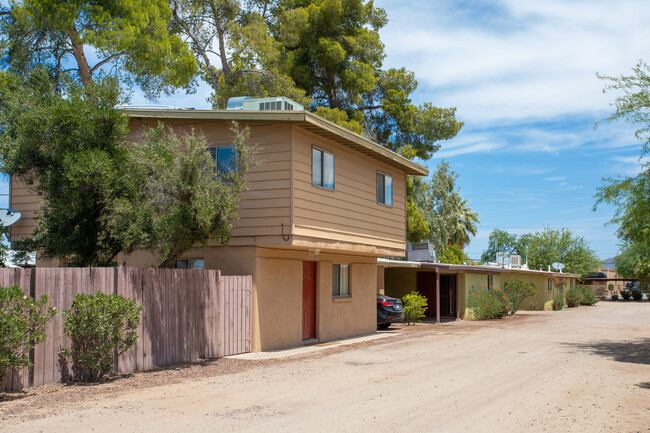 1631-1645 E Hedrick Dr in Tucson, AZ - Foto de edificio - Building Photo