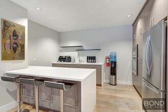 237 E 34th St in New York, NY - Building Photo - Building Photo