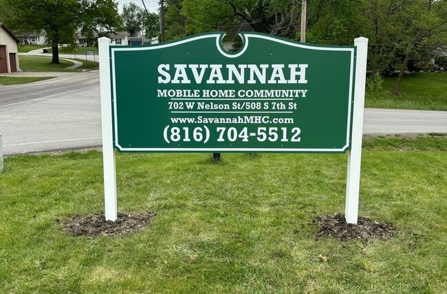 property at 702 W Nelson St