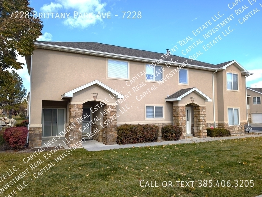 7228 Brittany Park Ave in West Jordan, UT - Foto de edificio