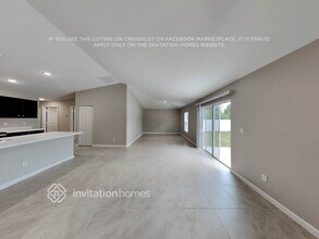 1762 SW Airoso Blvd in Port St. Lucie, FL - Building Photo - Building Photo