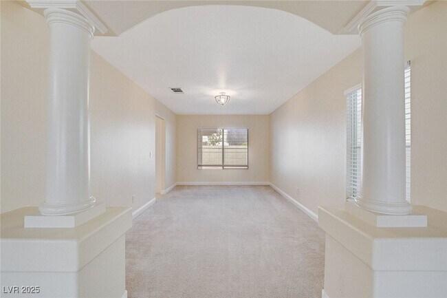property at 432 Staghorn Pass Ave