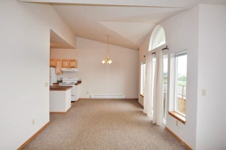 640 Lake Elmo Dr, Unit 1 in Billings, MT - Foto de edificio - Building Photo