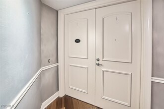 2104 W First St in Ft. Myers, FL - Foto de edificio - Building Photo