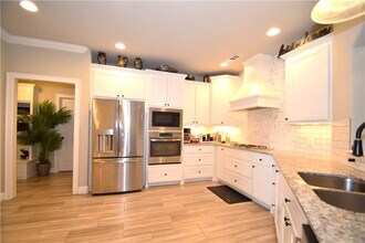 5608 SW Gunstock Rd in Bentonville, AR - Building Photo - Building Photo