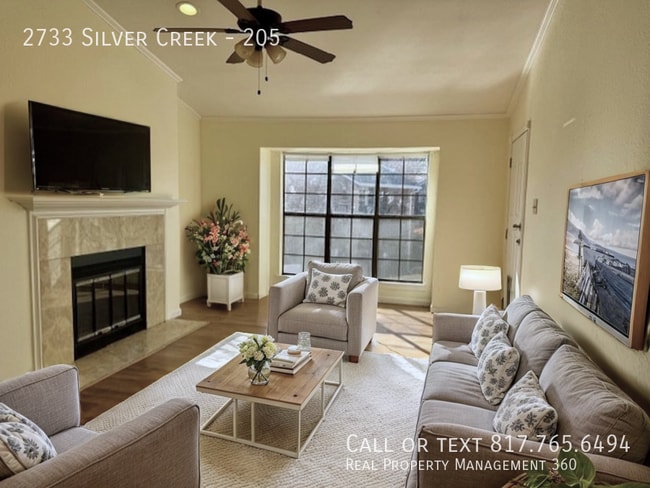2733 Silver Creek Dr in Arlington, TX - Foto de edificio - Building Photo