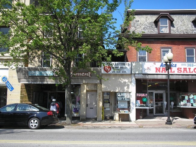 303-305 W Main St in Lansdale, PA - Building Photo - Building Photo