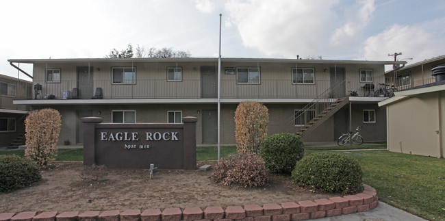 Residences at the Union - North in Denton, TX - Foto de edificio - Building Photo