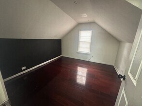 145 N Harvey Ave in Ferguson, MO - Building Photo - Building Photo