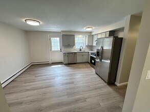 131 Camp Meeting Rd in bolton, CT - Building Photo - Building Photo