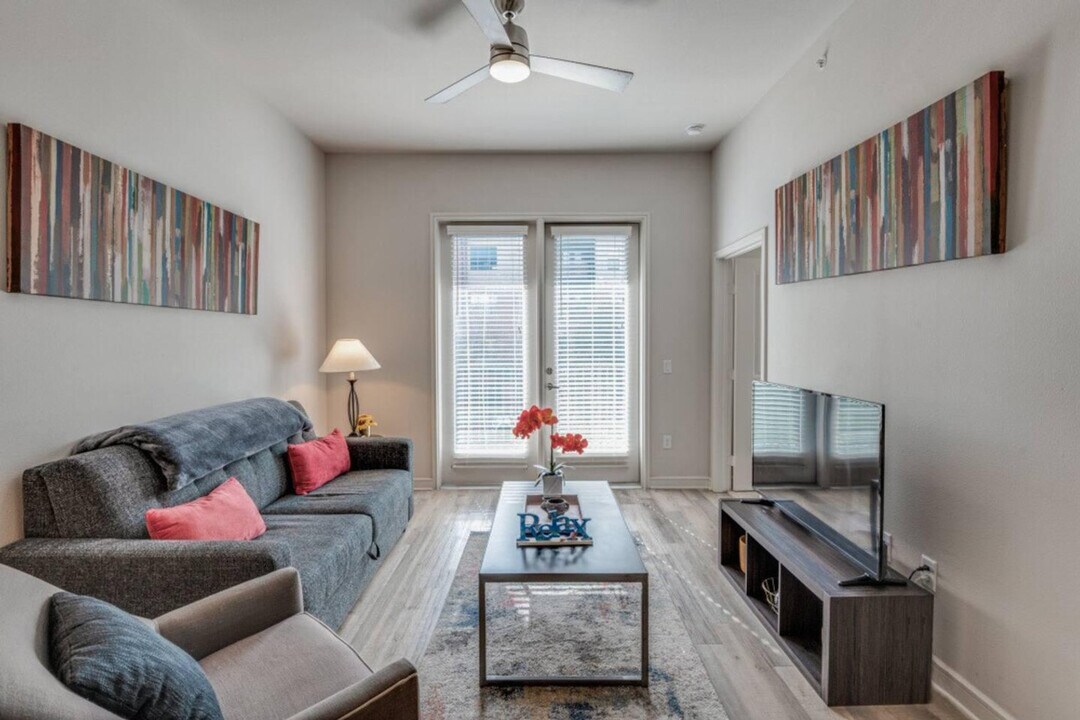 13505 Inwood Dr-Unit -ID1035223P in Dallas, TX - Building Photo