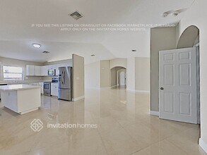 13500 SW 118th Pl in Miami, FL - Building Photo - Building Photo