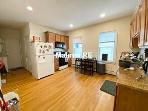 143 Hillside St, Unit 1 in Boston, MA - Building Photo - Building Photo