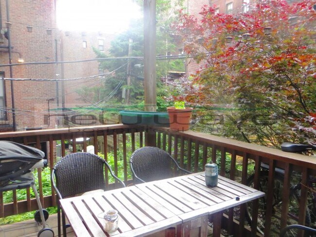 68 Waltham St, Unit 2 in Boston, MA - Building Photo - Building Photo