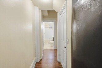 122 E University Ave in Cincinnati, OH - Building Photo - Building Photo