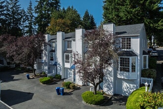 Concord Hill in Bellevue, WA - Foto de edificio - Building Photo