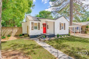 2220 E 38th St in Savannah, GA - Building Photo