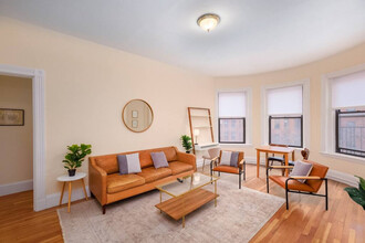 299 Newbury St in Boston, MA - Building Photo - Building Photo