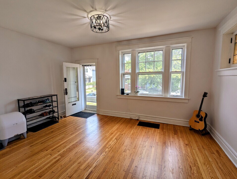 4242 Connecticut St, Unit 1F Connecticut in St. Louis, MO - Building Photo