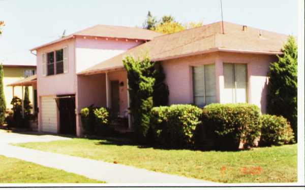 302-306 Standish St in Redwood City, CA - Foto de edificio - Building Photo