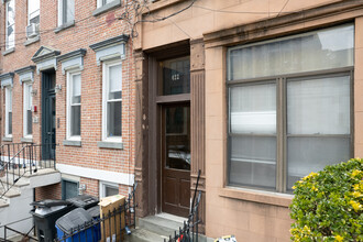 422 Madison St in Hoboken, NJ - Building Photo - Building Photo