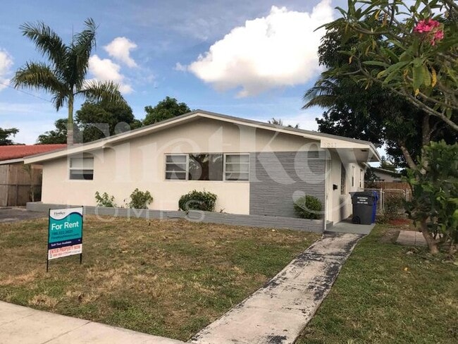 property at 1211 N 74th Way